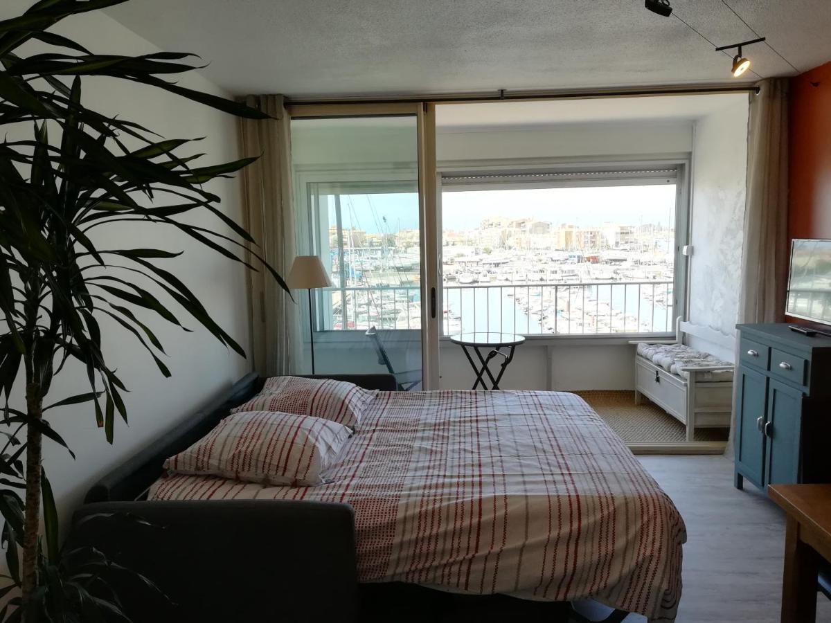 Studio Cabine Vue Port Avec Parking Prive, Piscine, Parc, Boulodrome Agde Bagian luar foto