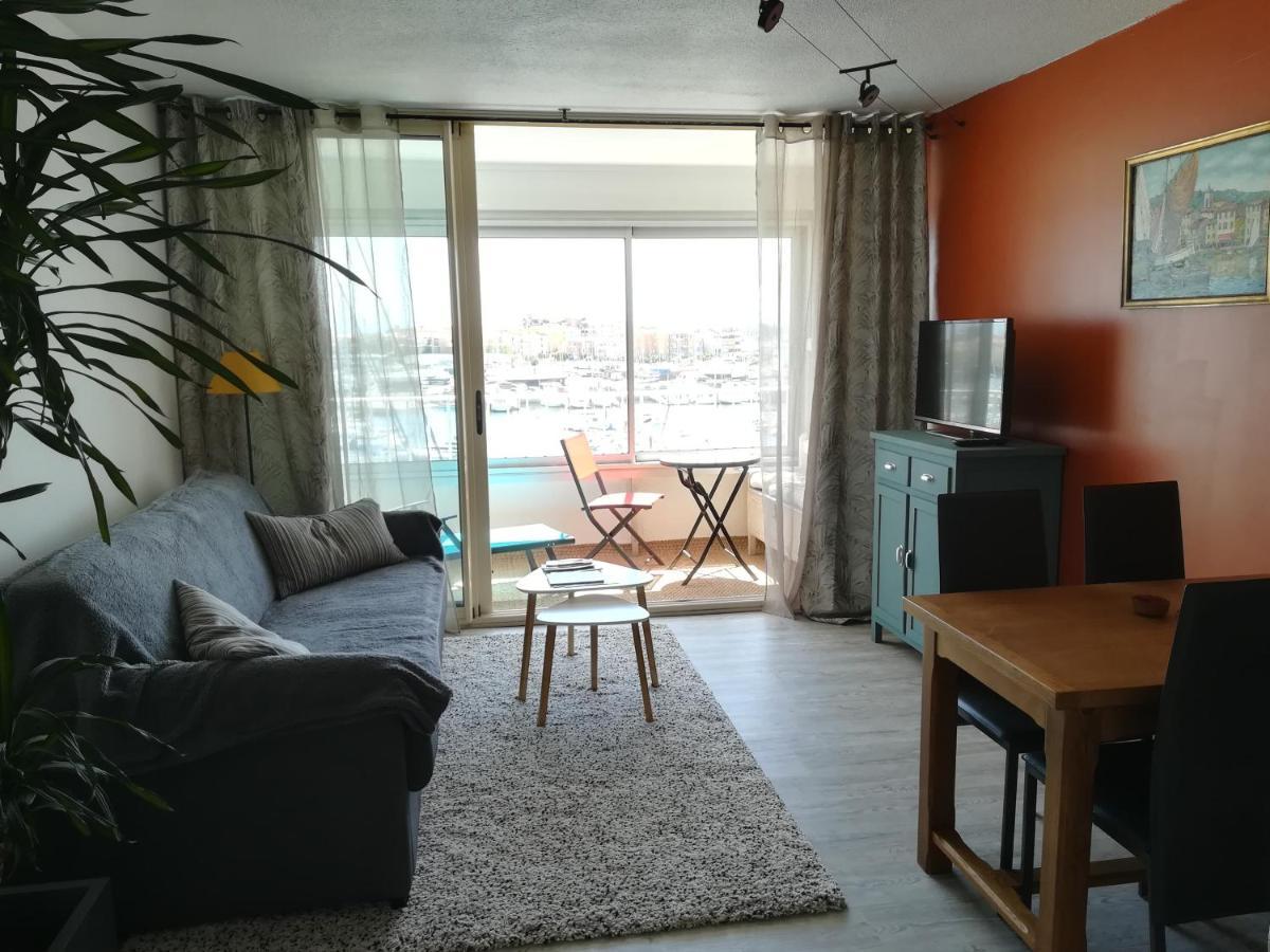 Studio Cabine Vue Port Avec Parking Prive, Piscine, Parc, Boulodrome Agde Bagian luar foto