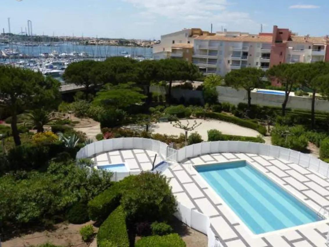 Studio Cabine Vue Port Avec Parking Prive, Piscine, Parc, Boulodrome Agde Bagian luar foto
