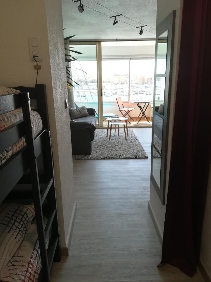 Studio Cabine Vue Port Avec Parking Prive, Piscine, Parc, Boulodrome Agde Bagian luar foto